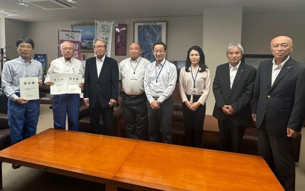 令和７年提言書手交