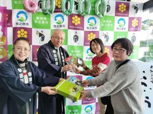 史料館特別展示来館6万人セレモニー記念品