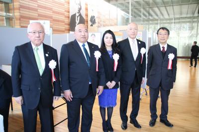 20周年記念式典（市長などお出迎え）