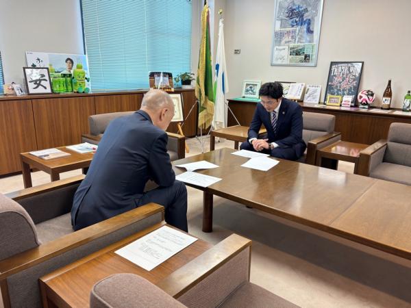 表敬訪問の様子