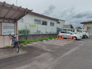 相良営業所駐輪場
