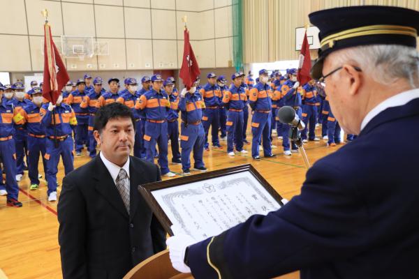 長年消防団に尽力していただいた団員の表彰