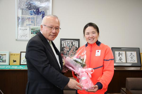 坂下選手表敬訪問2